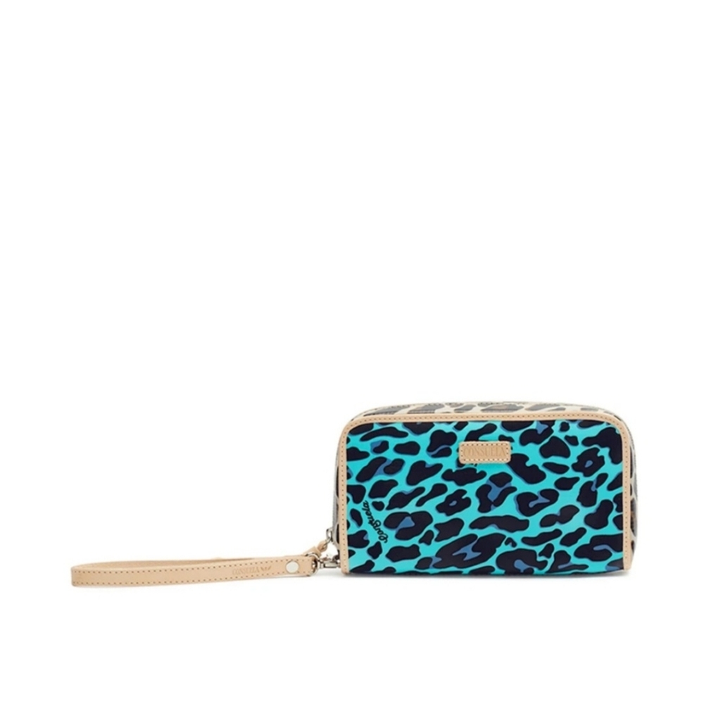 Women's wristlet